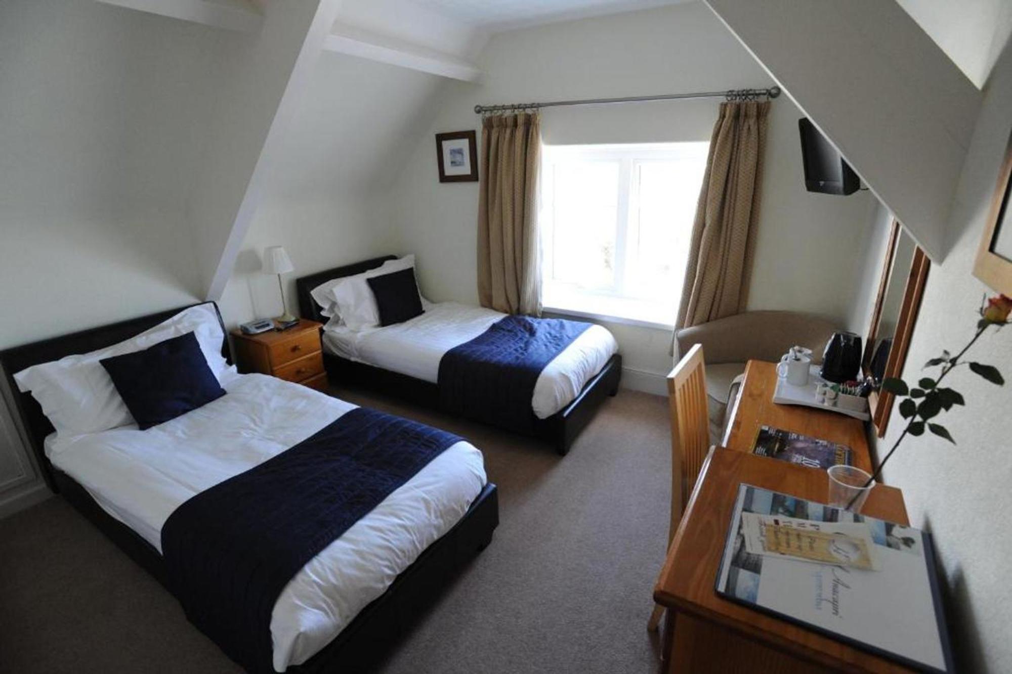 Anacapri Hotel Falmouth Room photo A room at the hotel