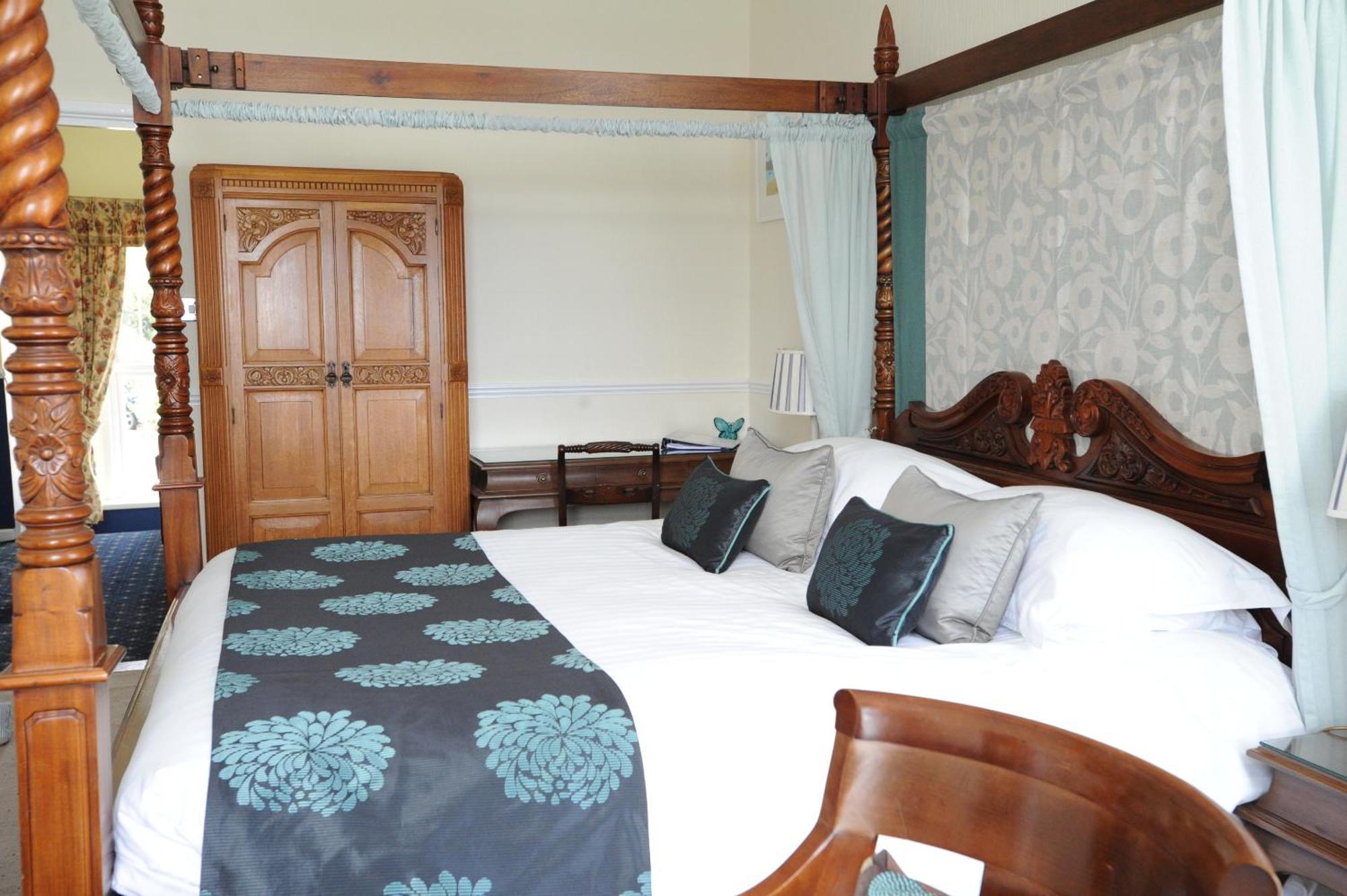 Anacapri Hotel Falmouth Room photo A bedroom at the hotel